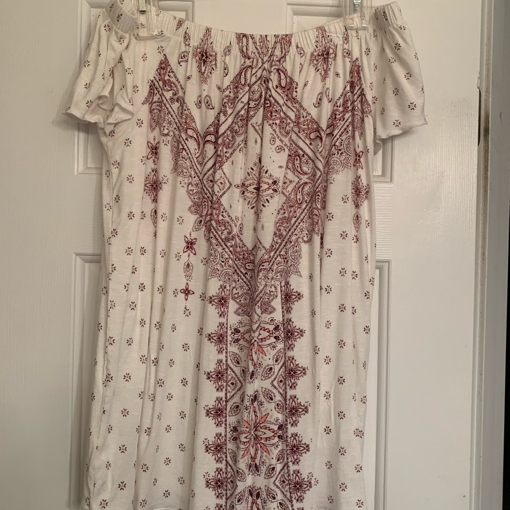 Maurice’s Medium off the shoulder short sleeve EUC - Picture 8 of 8